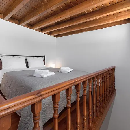 Casa Porolithos *